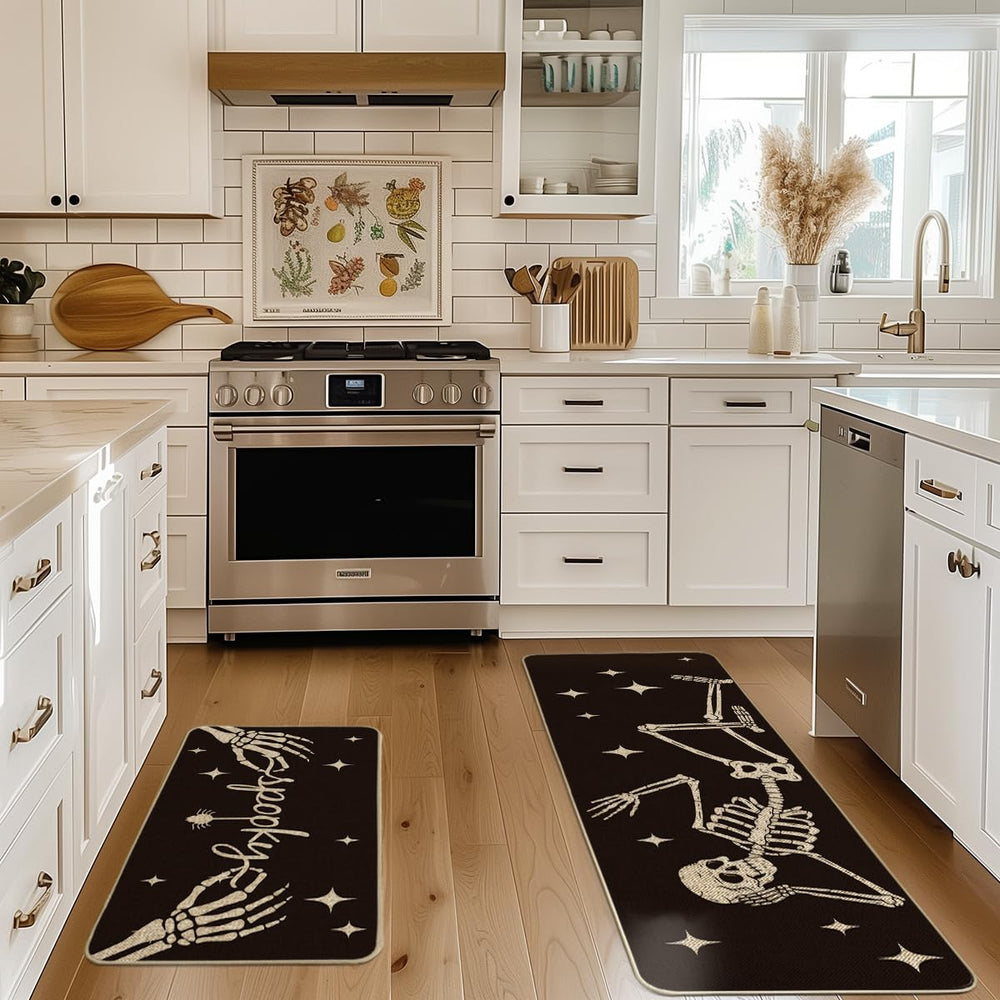 Artoid Mode tapis installés devant évier et cuisinière démontrant confort et style dans une cuisine