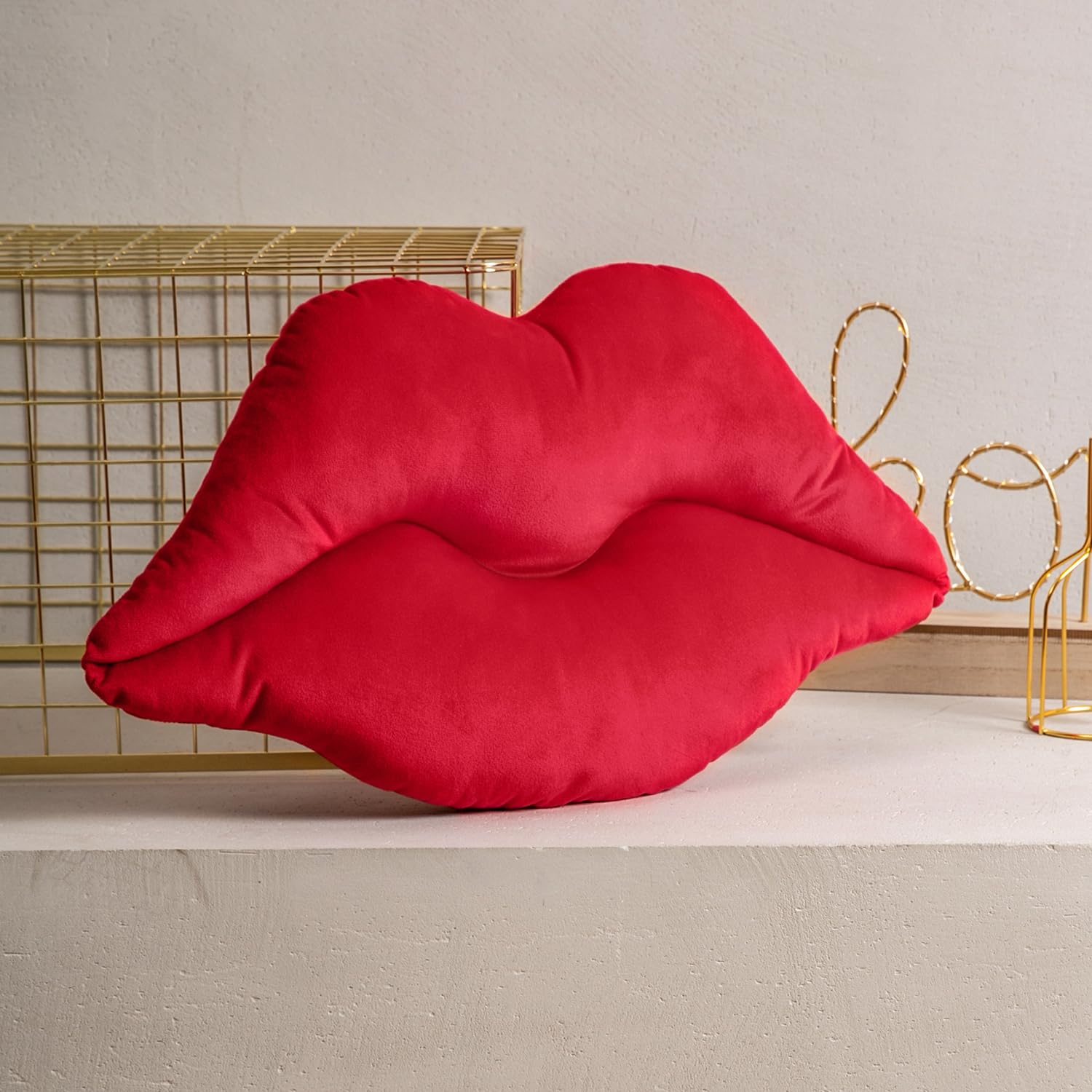 Ashler Home Deco coussin posé sur lit décoré, donne personnalité à la chambre