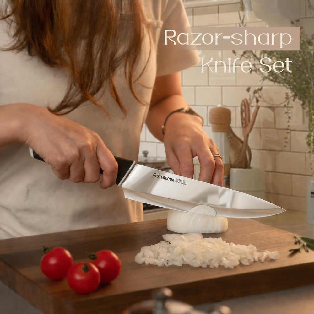 Astercook bloc en bois noir présentant rangement organisé et design élégant