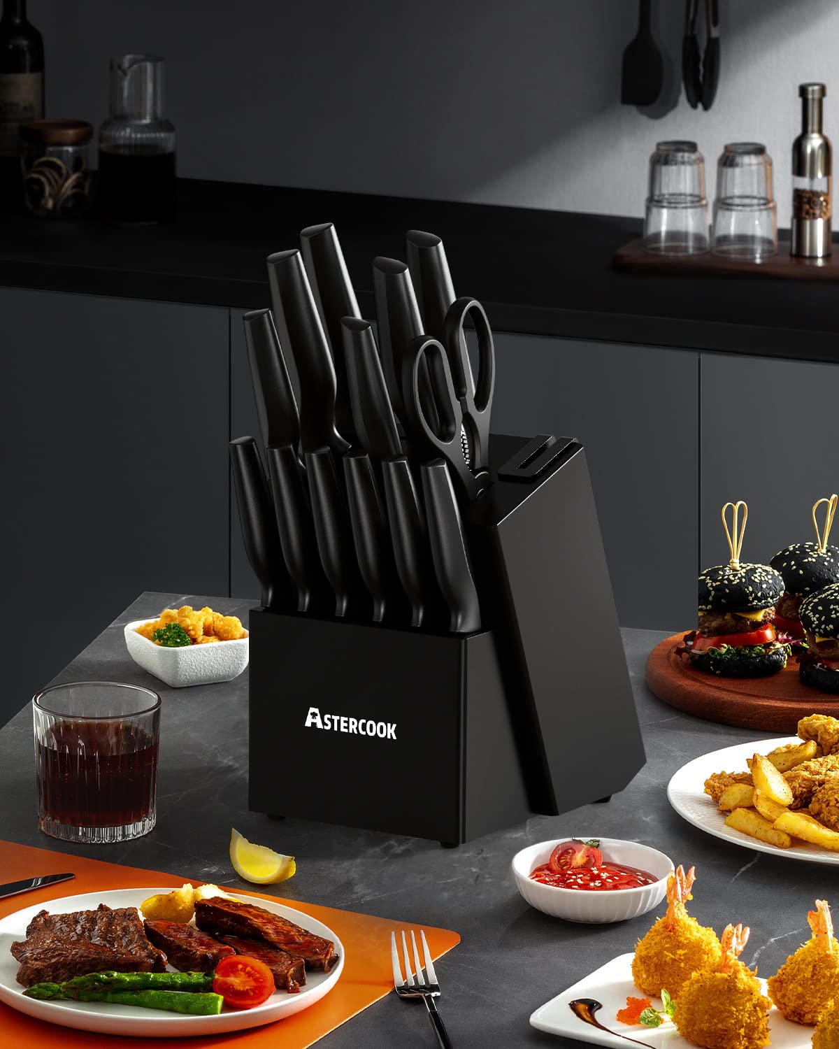 Astercook mise en scène cuisine quotidienne illustrant usage pratique et esthétique