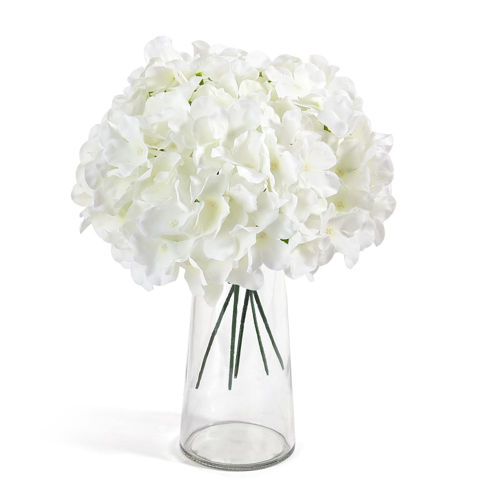 Auihiay bouquet composé dhortensias montrant volume et agencement simple