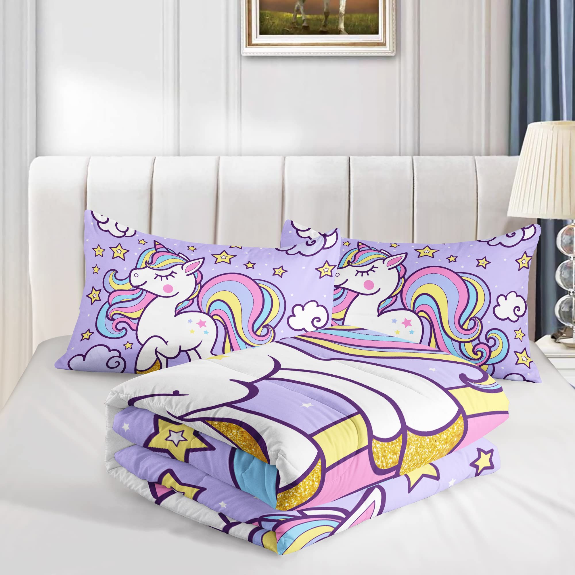 Axolotl couette en situation sur lit enfant ambiance chambre chaleureuse