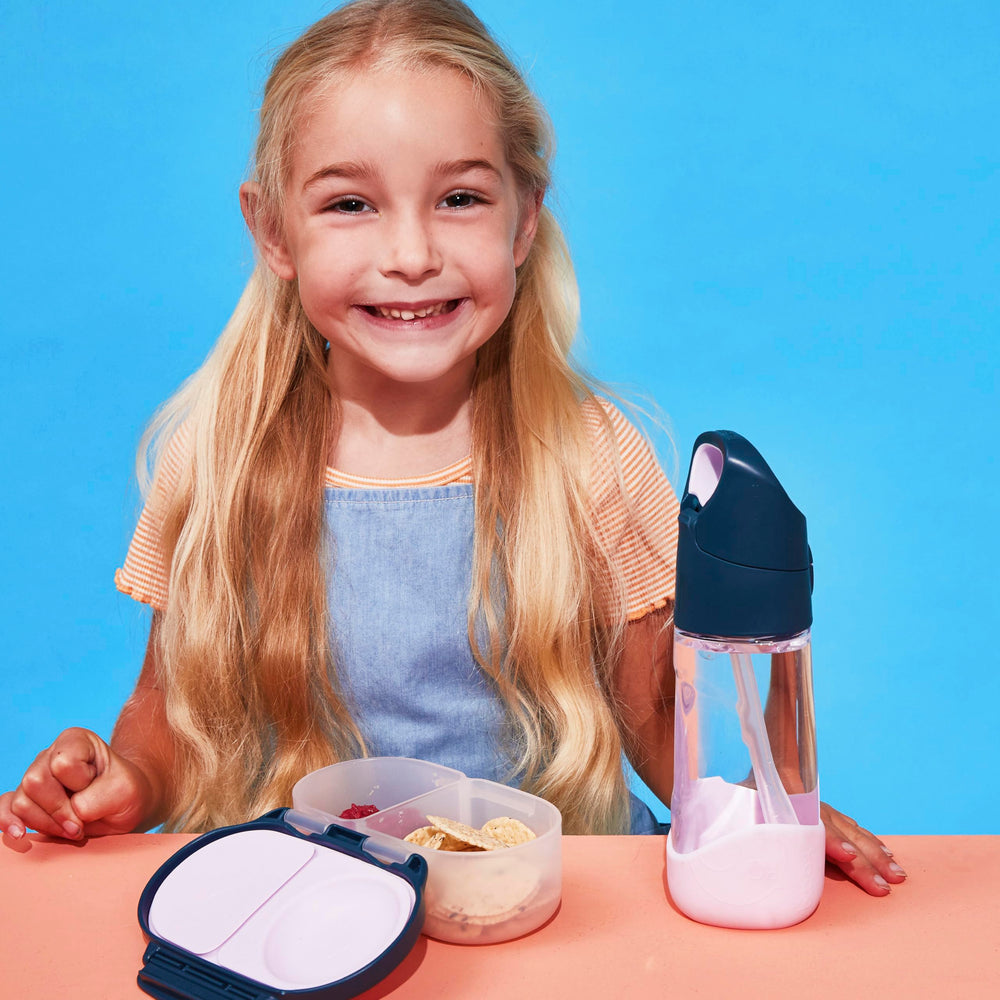 b.box boîtes sur panier lave-vaisselle illustrant nettoyage simple et hygiène