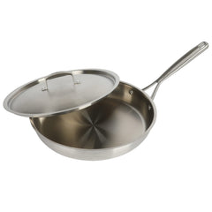 Babish poêle face avec couvercle montrant finition inox et cuisson contrôlée