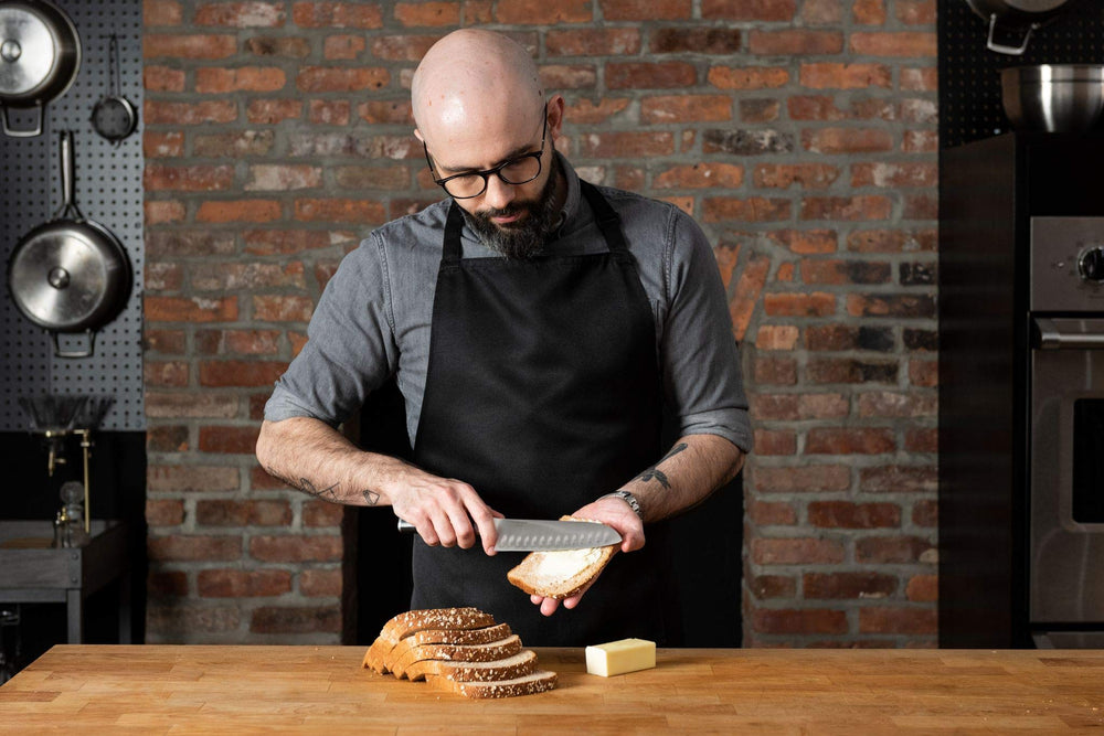 Babish santoku en action coupant des légumes efficacement et rapidement