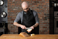 Babish santoku en action coupant des légumes efficacement et rapidement