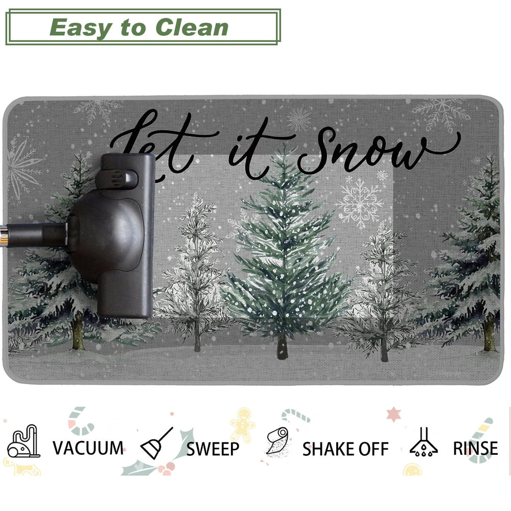 Tapis Baccessor posés sous un sapin pour ambiance chaleureuse et décorative
