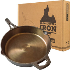 Backcountry Iron vue avant de la poêle Wasatch 12" montrant sa forme héritage et robustesse