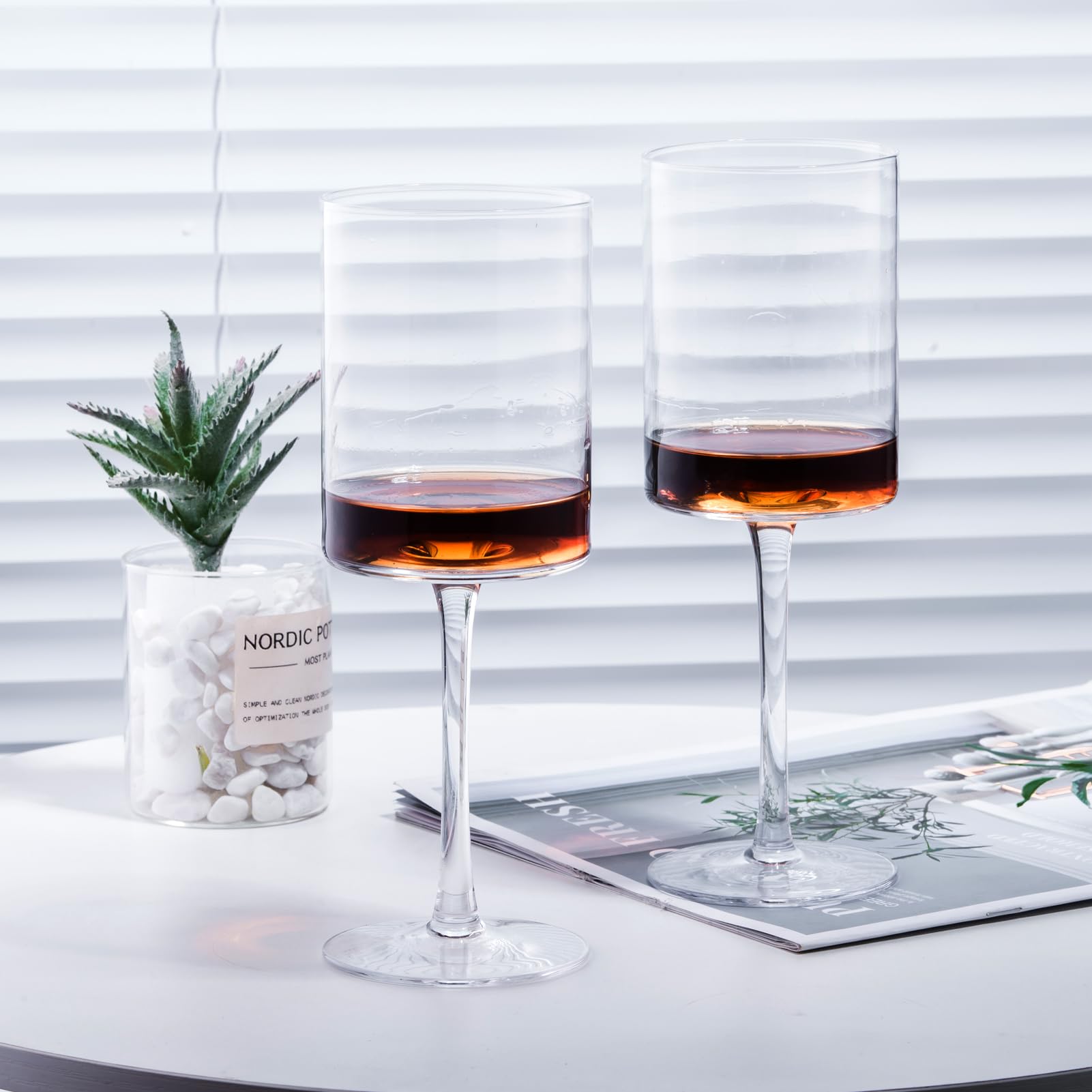BACLIFE verre en usage sur table améliorant l'expérience conviviale