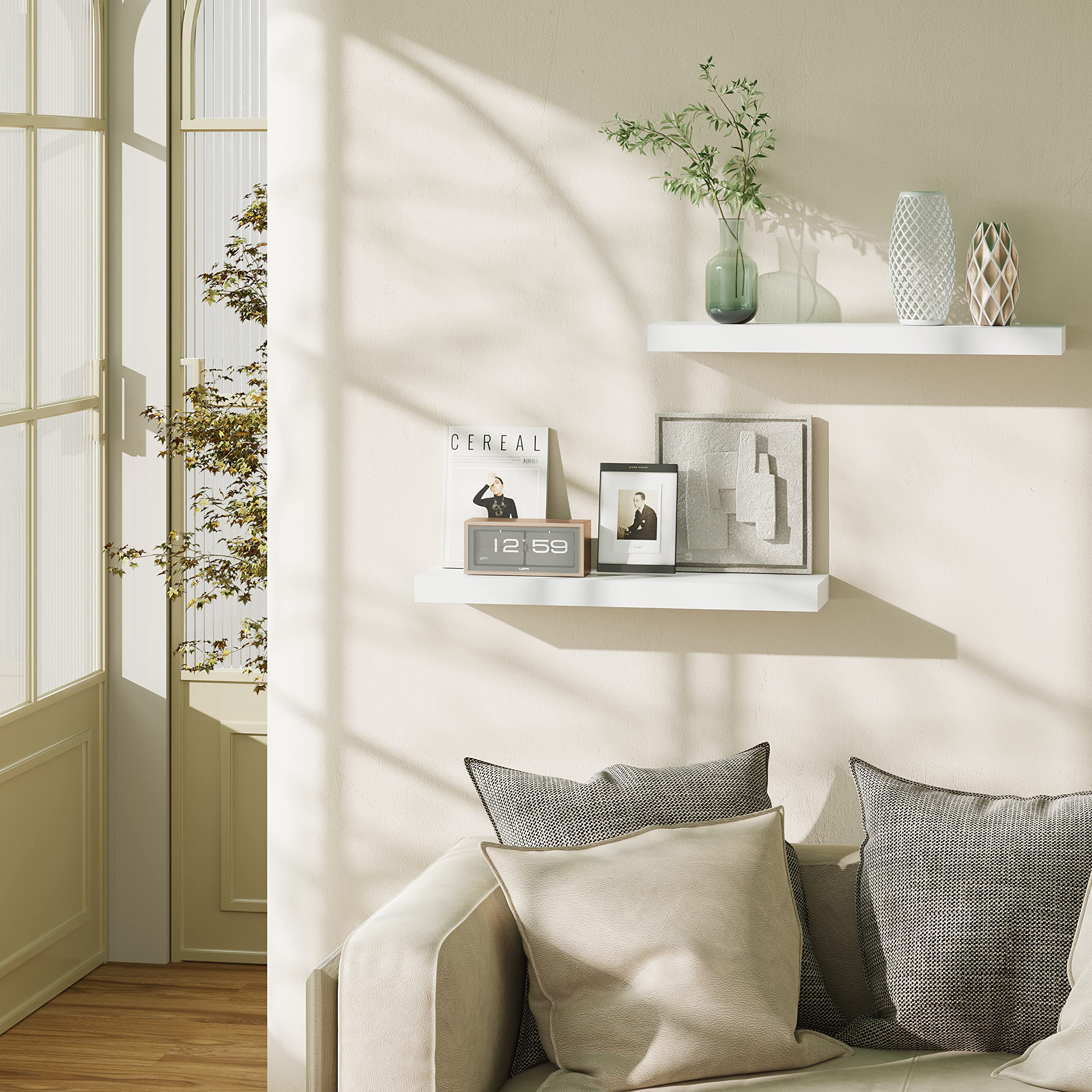 BAMEOS étagère posée en chambre pour mise en valeur décorative