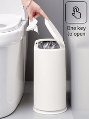 Baosia poubelle utilisée dans une salle de bain pour gain de place