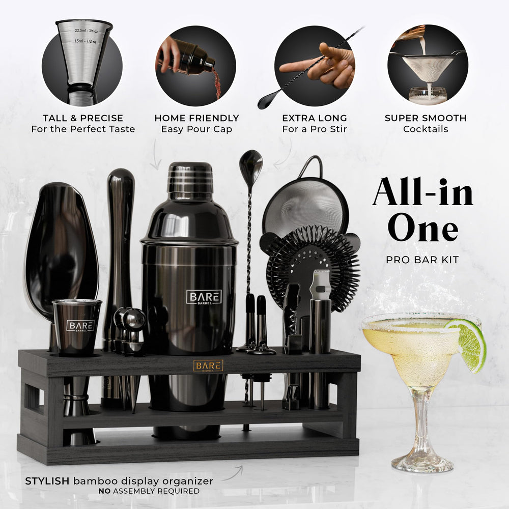 Bare Barrel gros plan du shaker 24 oz jet black montrant la finition résistante et moderne