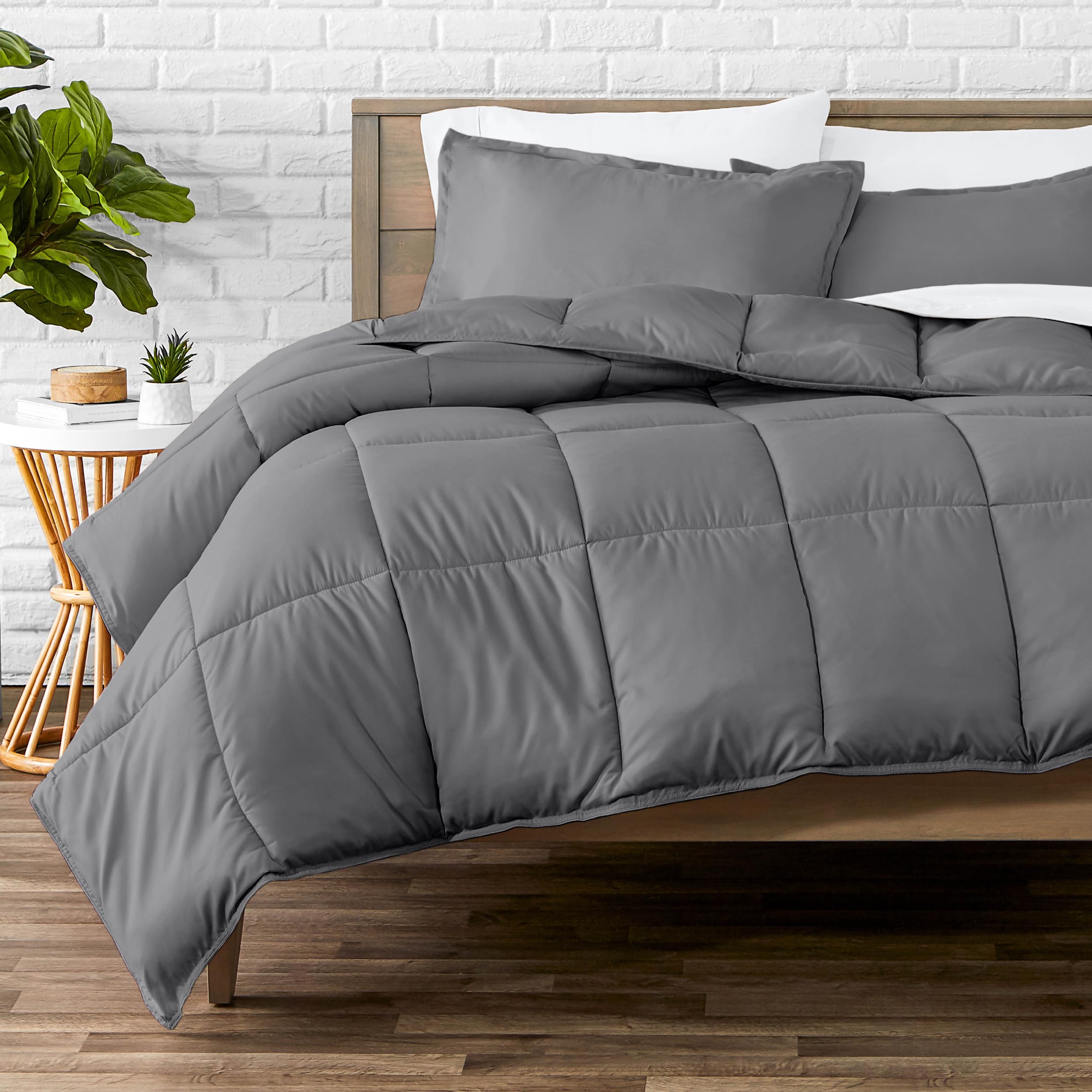 Bare Home packaging de la couette King montrant le contenu et le style