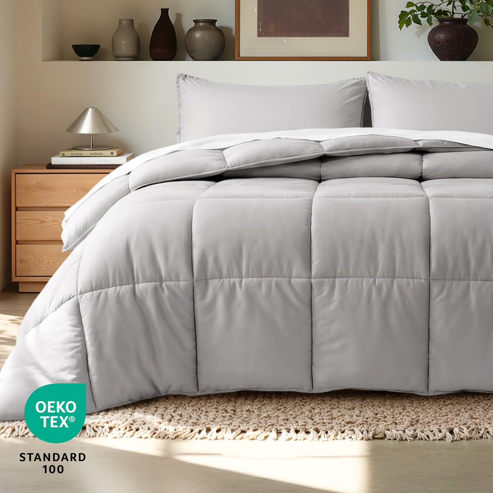 Bare Home couette posée sur lit queen apportant aspect moelleux