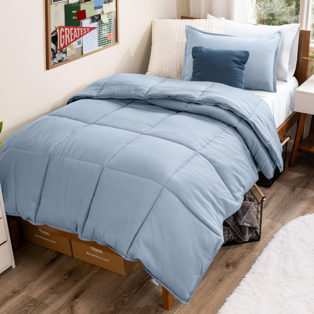 Bare Home édredon face pleine Dusty Blue montrant couverture moelleuse
