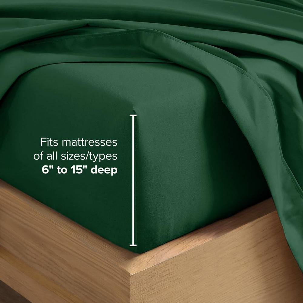 Bare Home ensemble installé dans une chambre pour une ambiance apaisante Forest Green