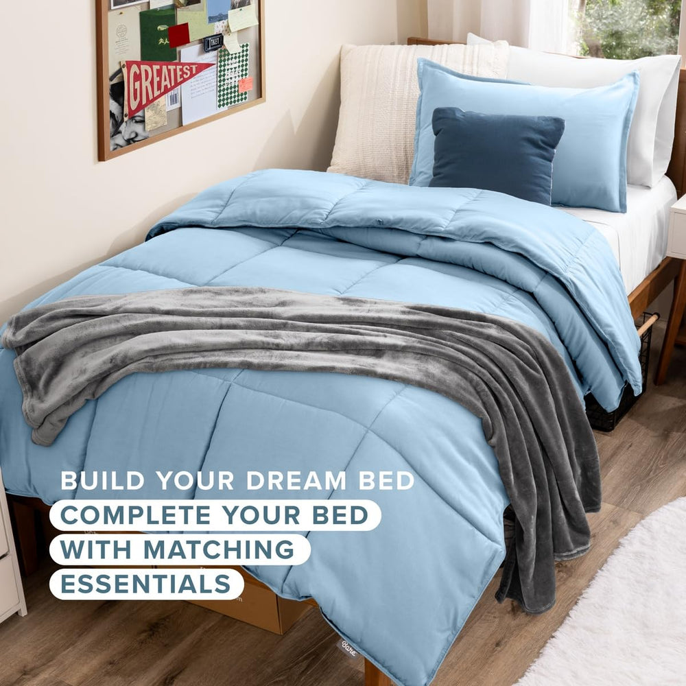 Bare Home personne faisant le lit montre facilité d'ajustement