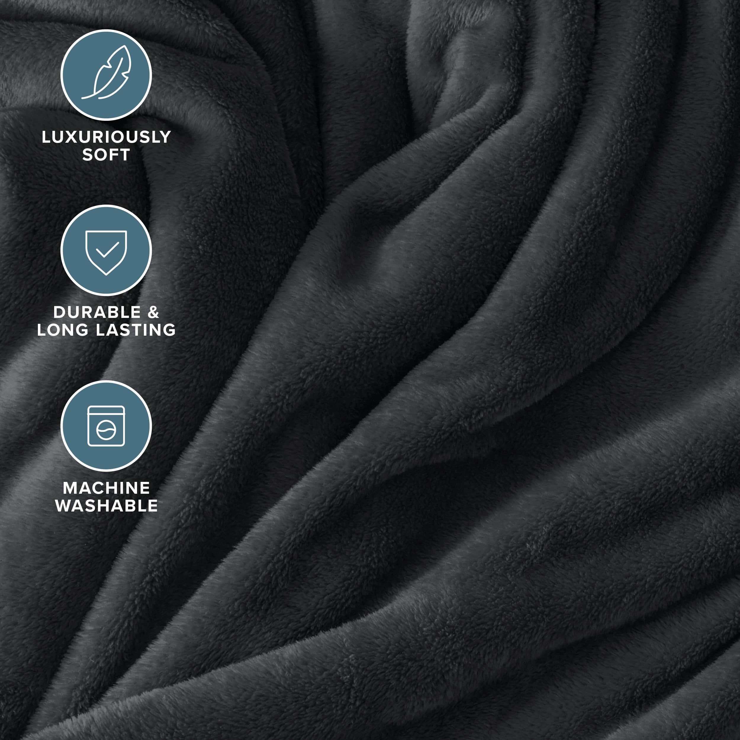 Bare Home couverture utilisée sur canapé, idéale pour moments cocooning