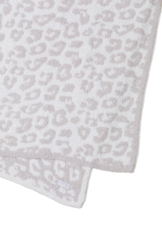 Barefoot Dreams détail jacquard motif animalier montrant finesse et tenue durable