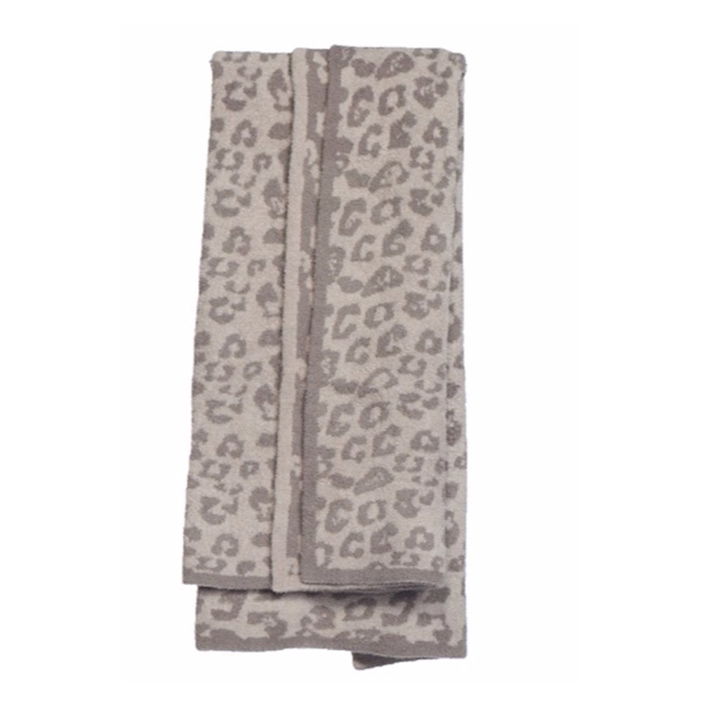 Barefoot Dreams gros plan de la texture CozyChic montrant douceur durable