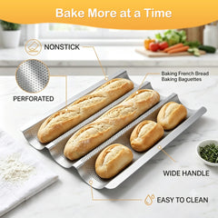 Barlket plateau rempli de baguettes crues prêt à enfourner pour cuisson homogène