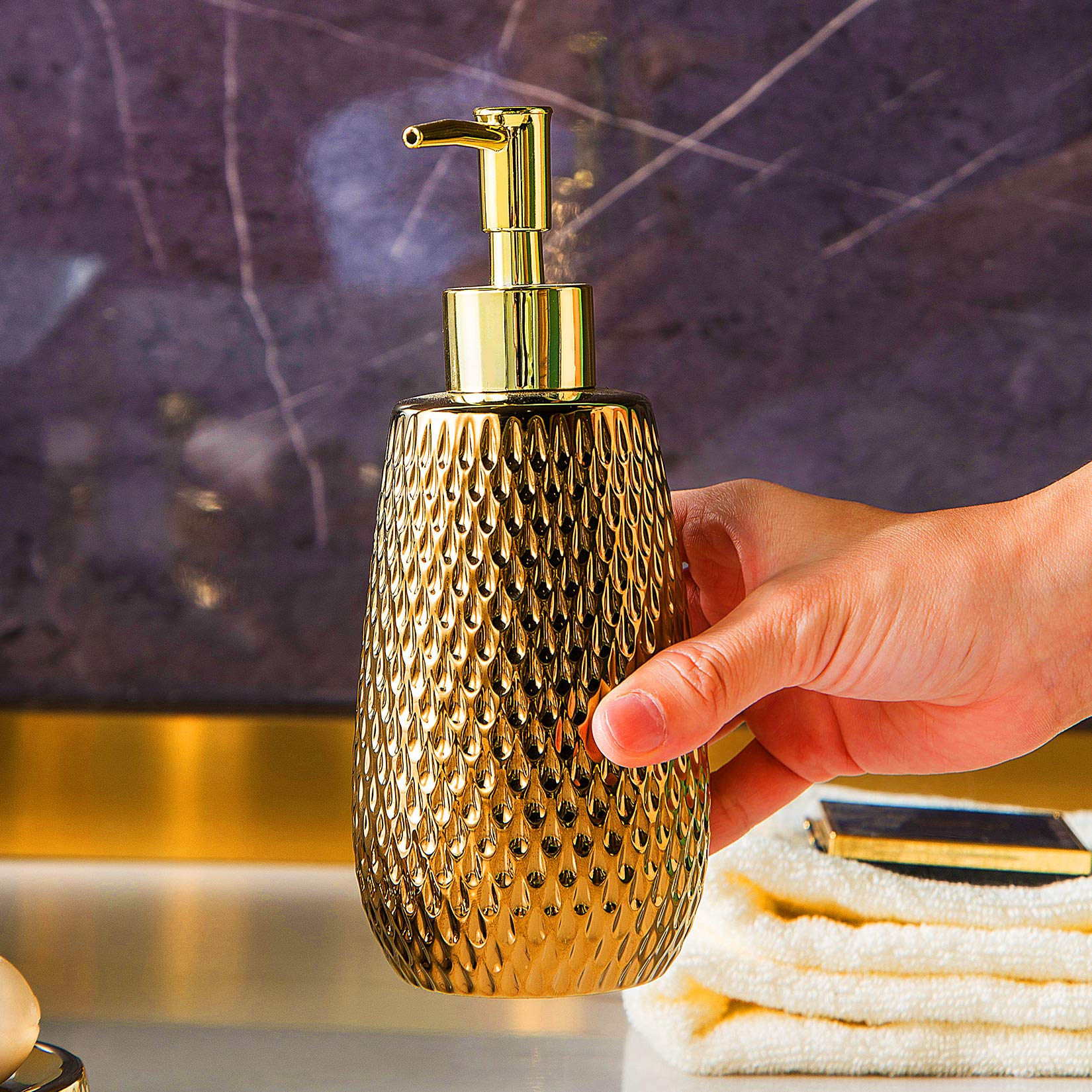 BASDHE ensemble placé dans salle de bain stylée pour ambiance luxe