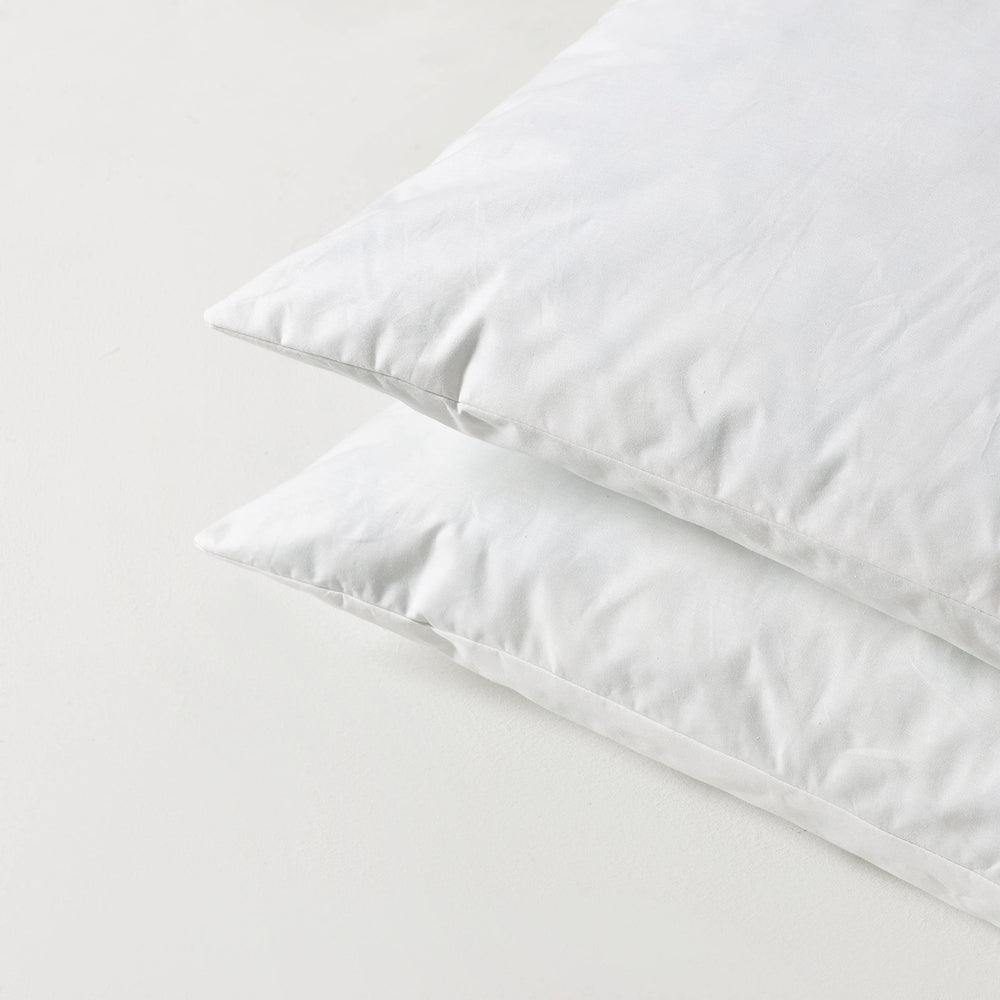 basic home gros plan du tissu coton respirant illustrant douceur et aération