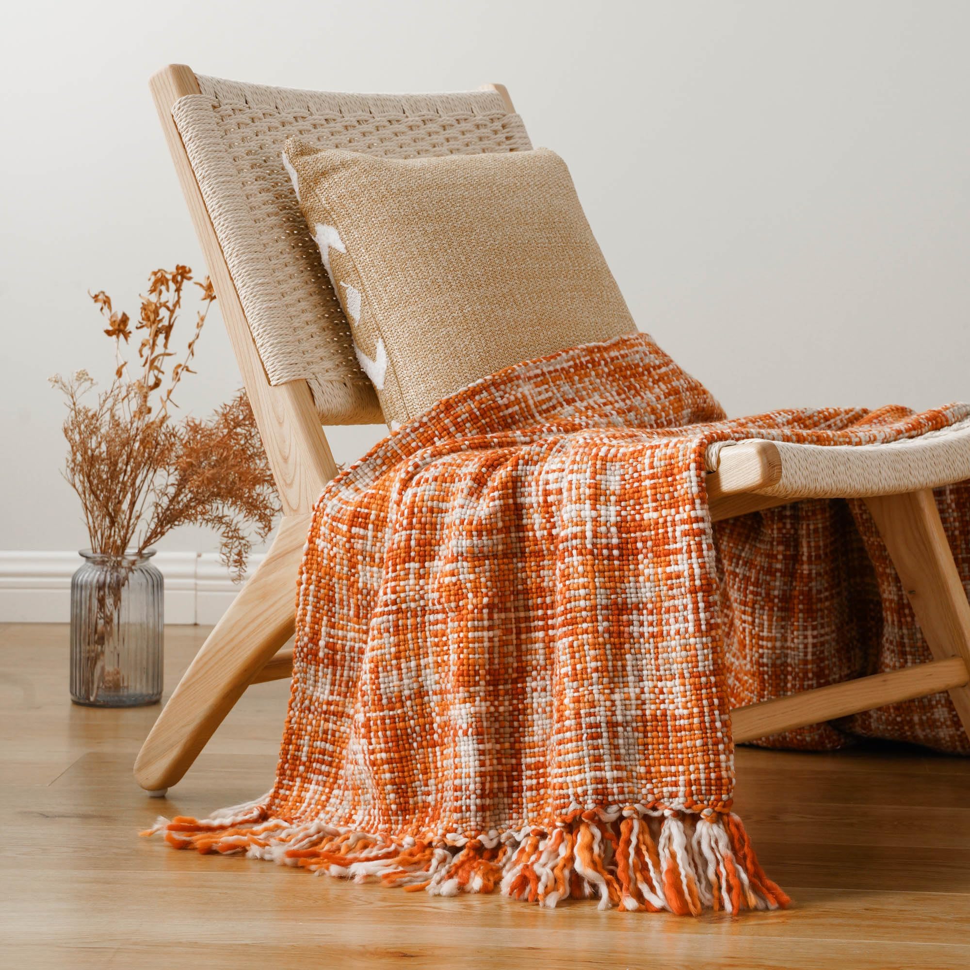 BATTILO HOME couverture étalée sur lit pour ambiance chaleureuse