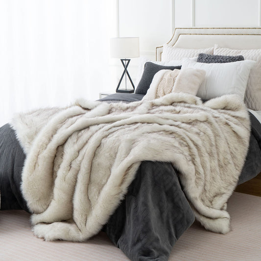 BATTILO HOME gros plan poils 2 pouces montrant texture luxueuse