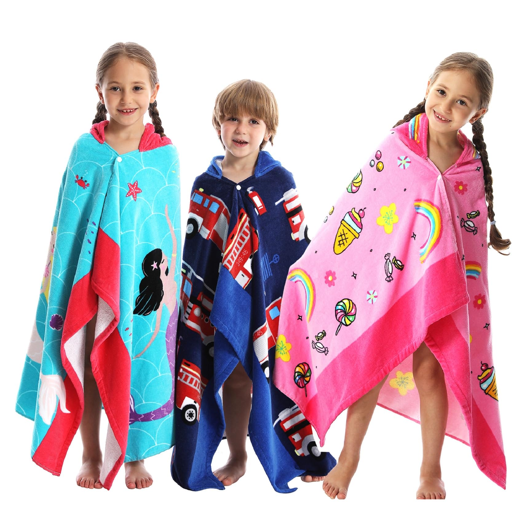 Bavilk enfant porte le poncho à la plage, protection et chaleur