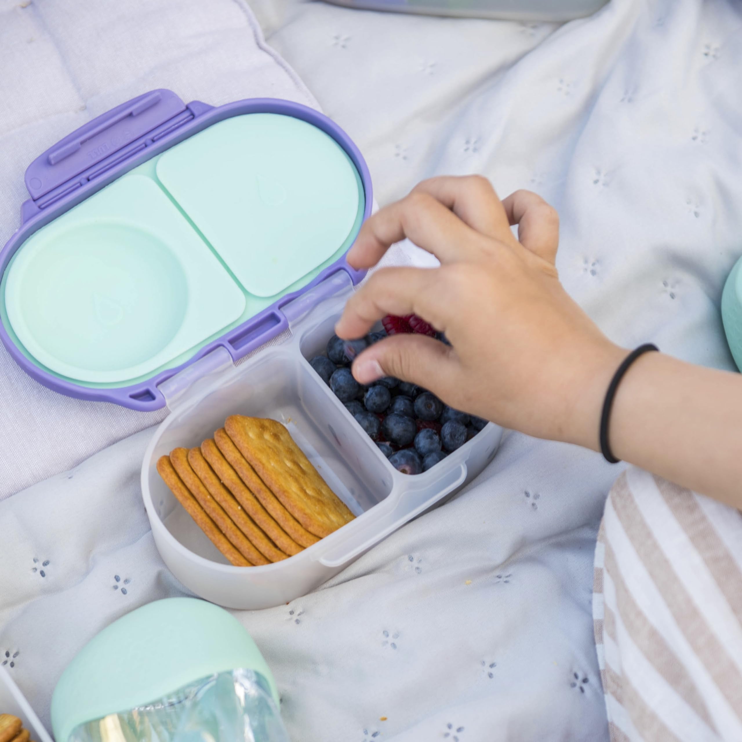 b.box étiquette matériau et sécurité indiquant sans BPA ni PFAS