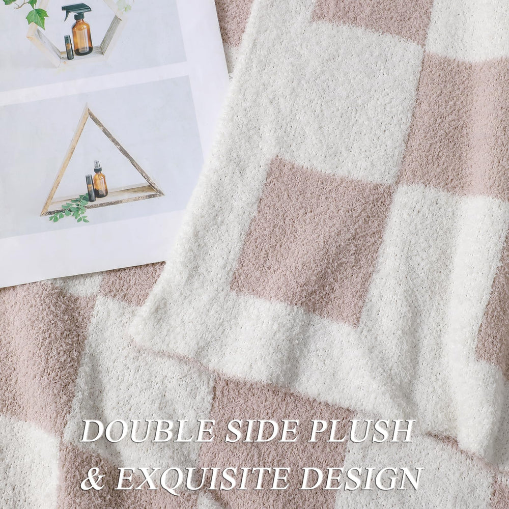 bearberry plaid sur canapé décor apportant confort et style