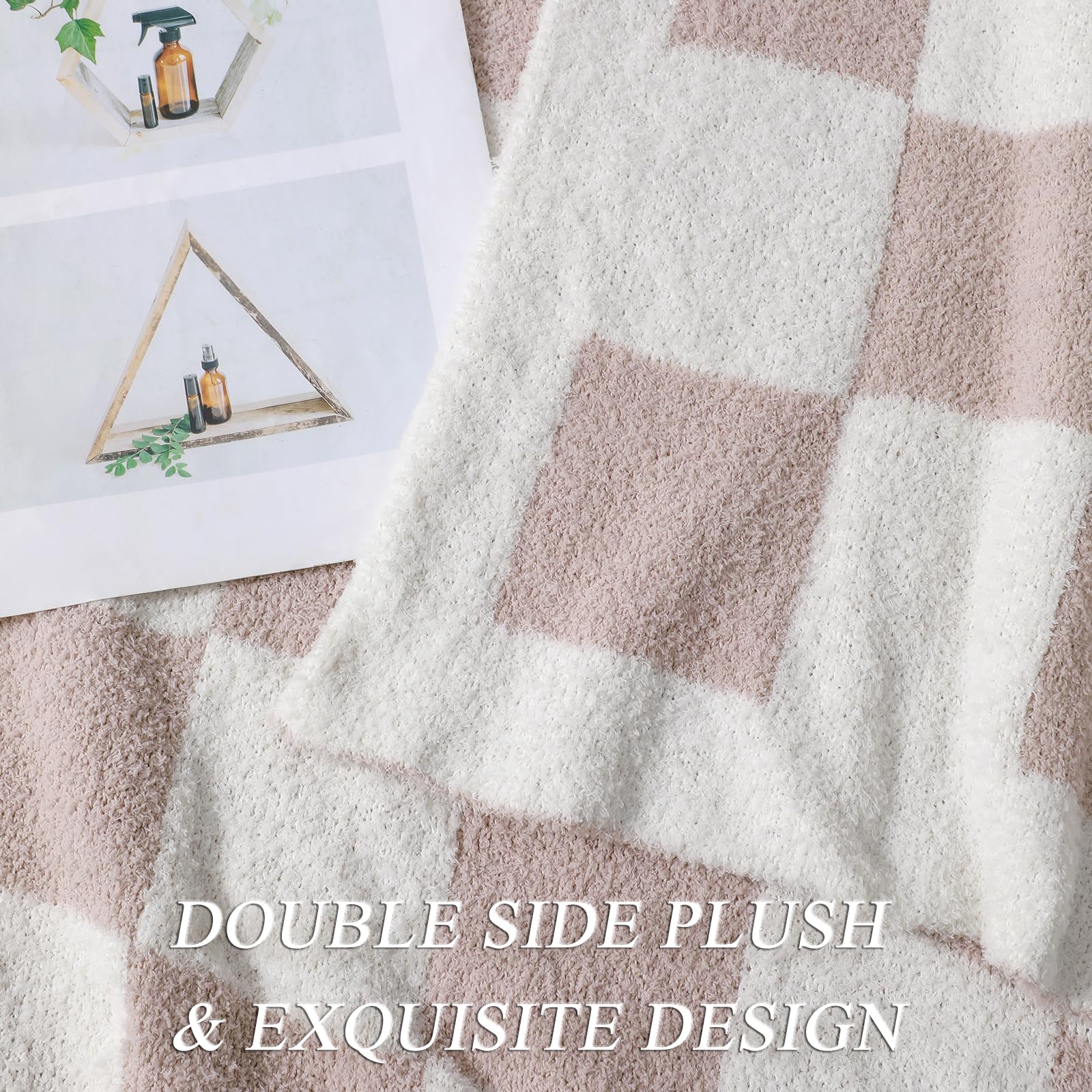 bearberry plaid sur canapé stylé apporte ambiance cosy et décorative