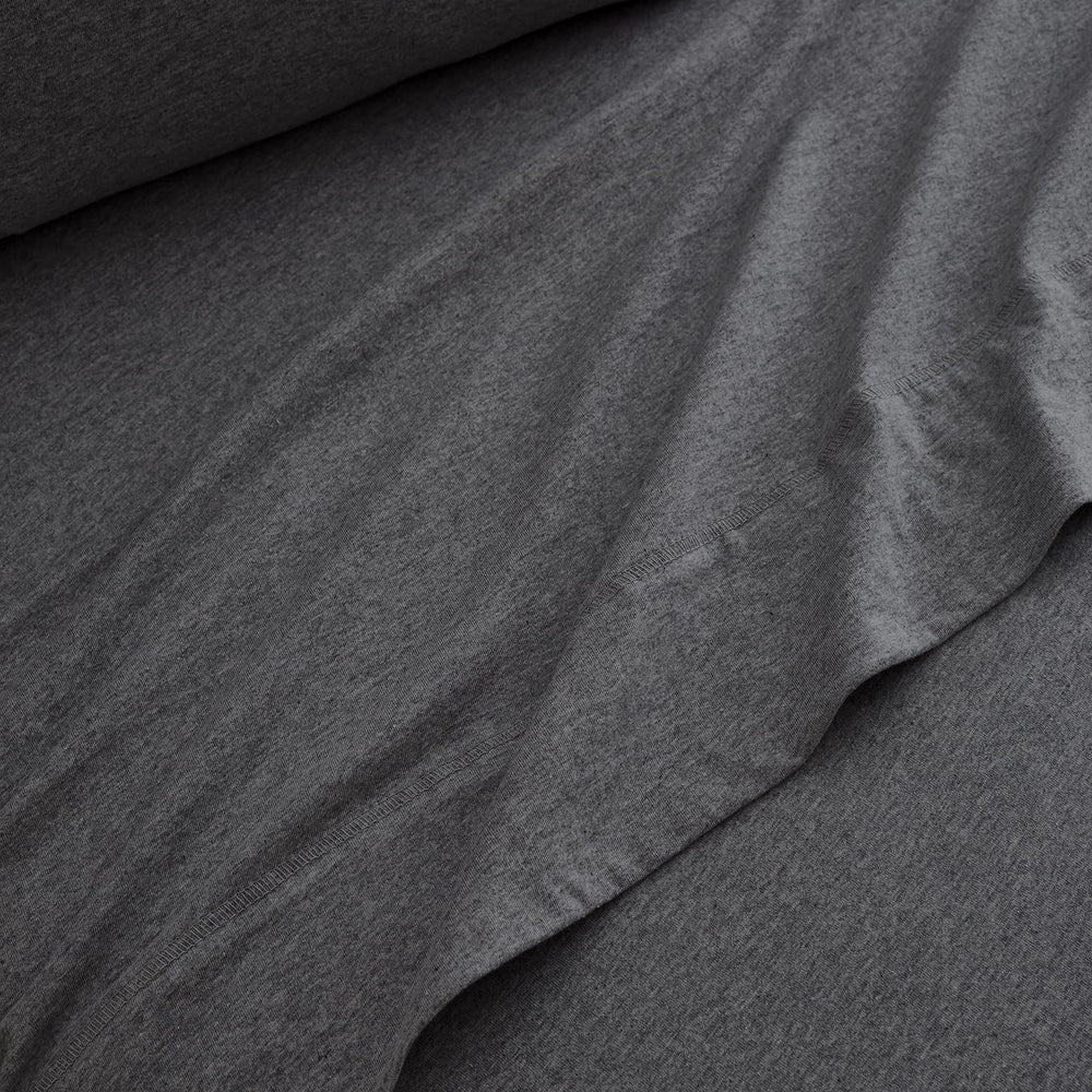 BED INC taies d'oreiller détail surjet garantissant solidité des bords