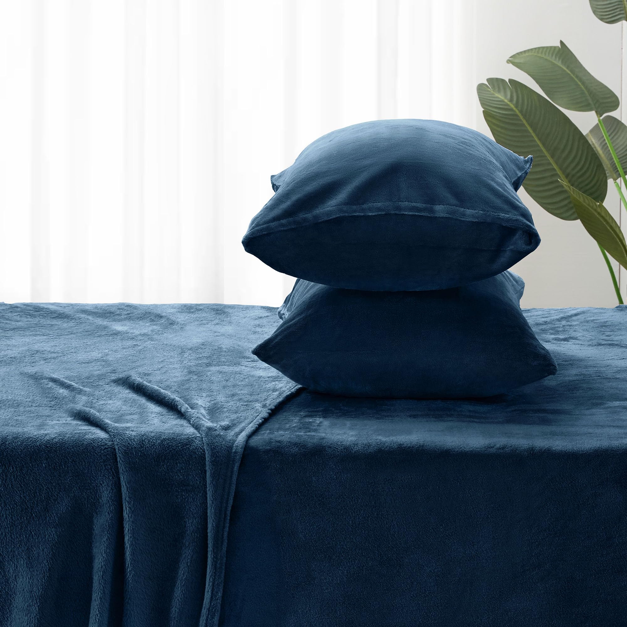 BEDELITE comparaison avec matelas queen montrant compatibilité 16 pouces