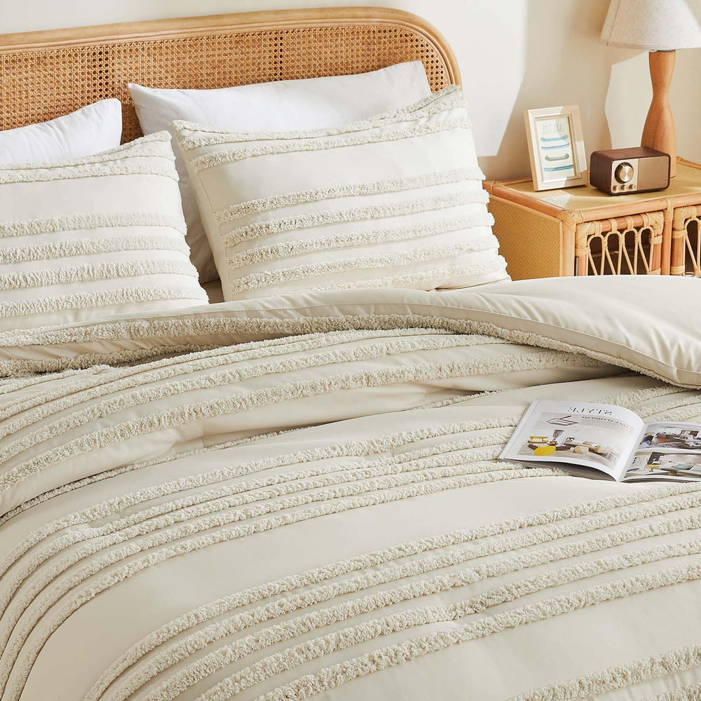 BEDELITE couette posée sur lit queen en situation réelle, confort visuel immédiat