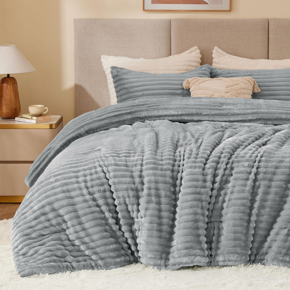 BEDELITE couette face avant gris clair apportant élégance et chaleur