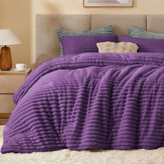 BEDELITE couette face avant violet présentant une allure élégante et chaleureuse