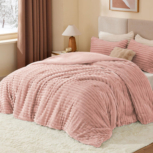 BEDELITE gros plan micro-mink montrant texture soyeuse et confort tactile