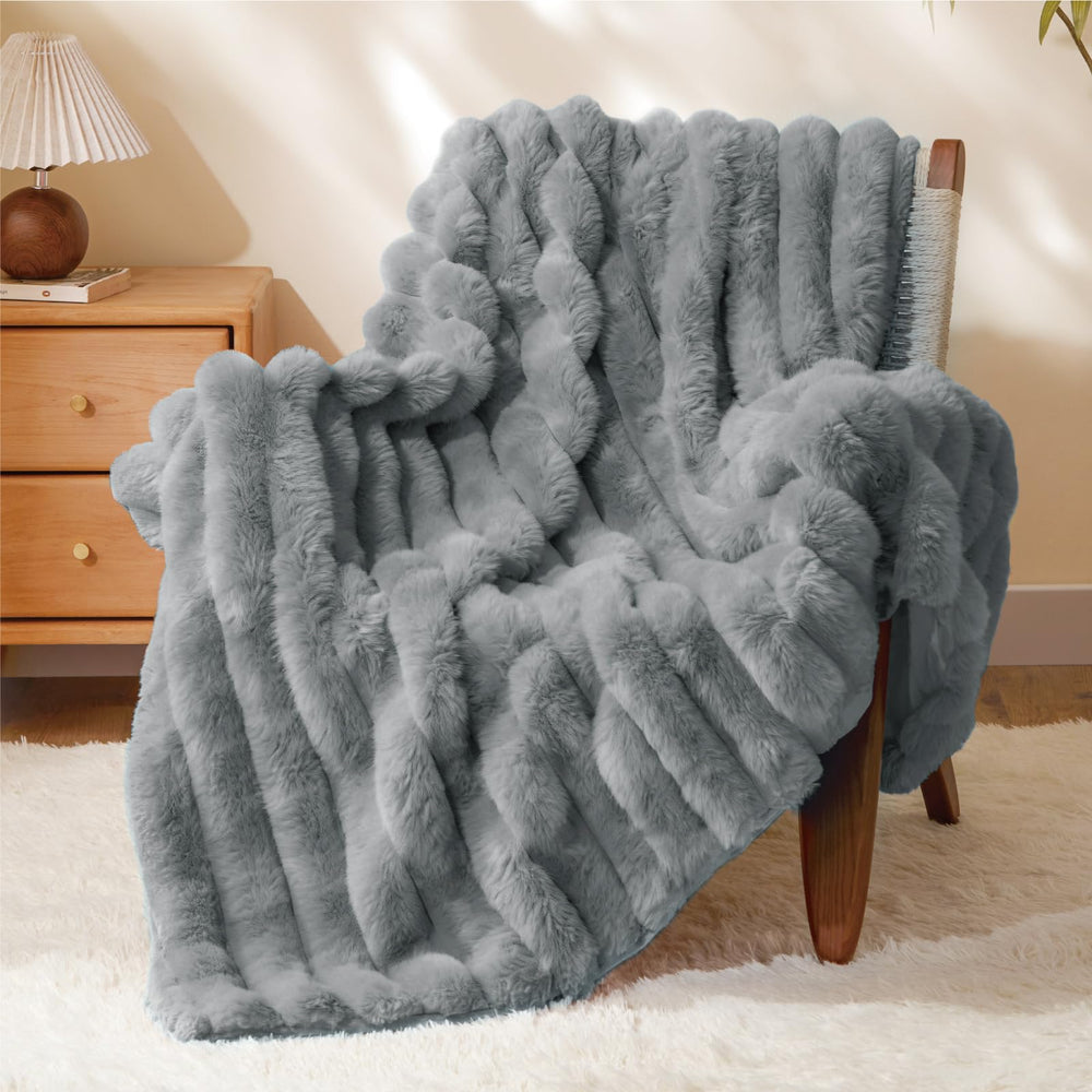 BEDELITE plaid face avant gris clair apportant élégance et chaleur