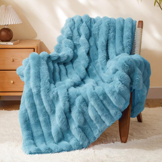 BEDELITE plaid fourrure front nappé bleu clair apportant chaleur décorative