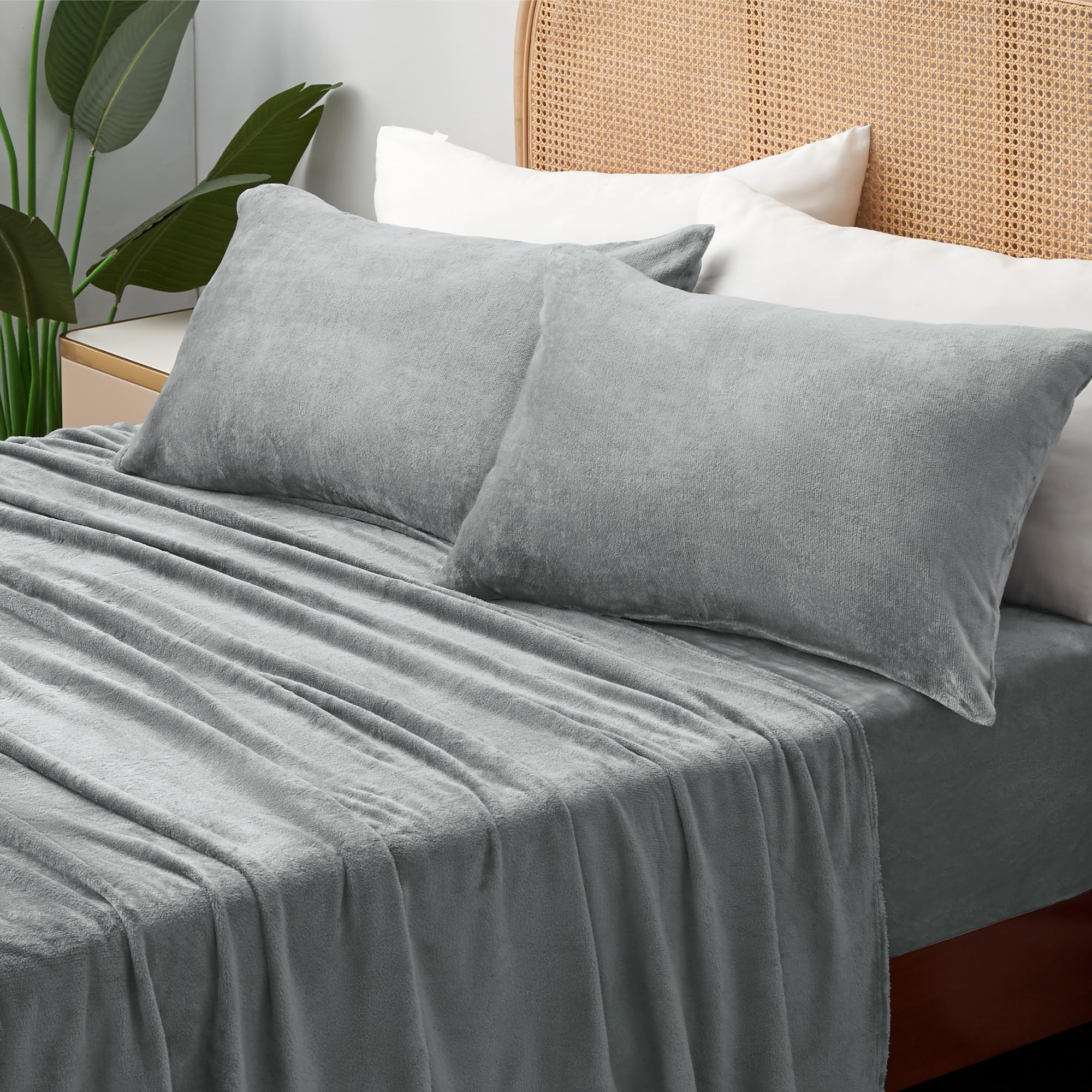 BEDELITE gros plan sur texture velours flanelle montrant douceur confortable