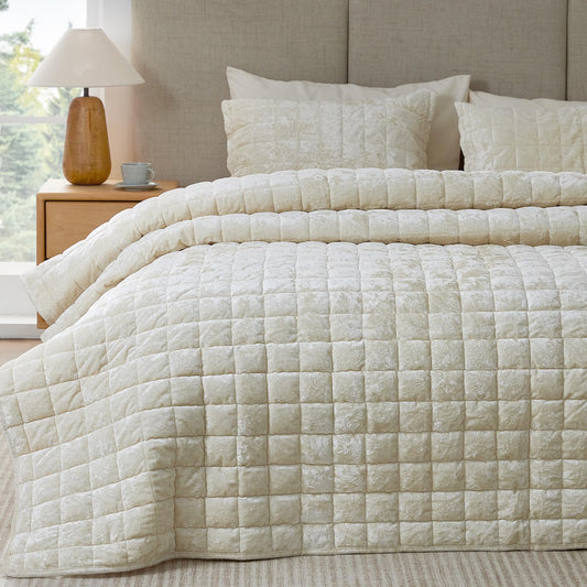 BEDELITE gros plan velours montrant texture brillante et doux toucher