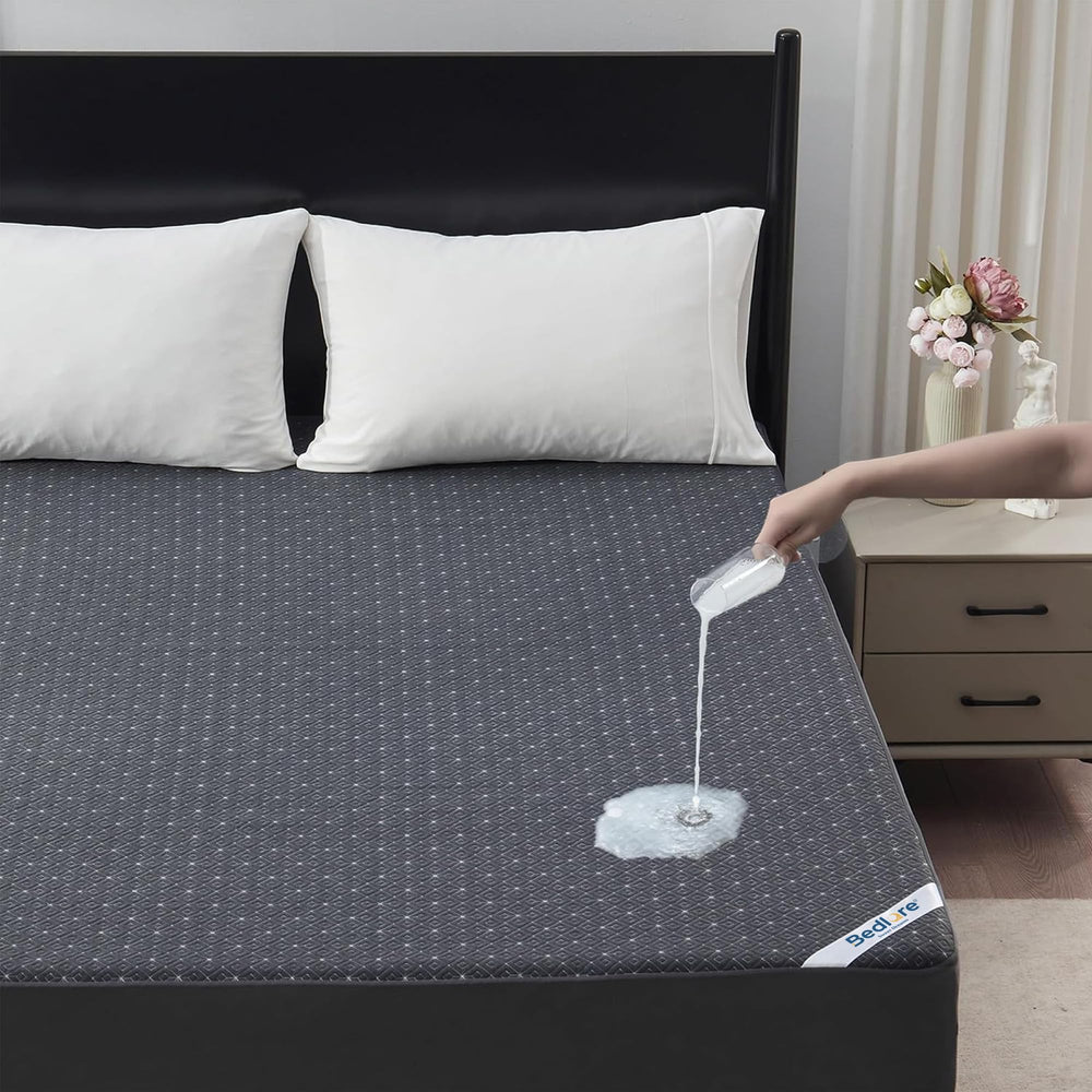 BEDLORE vue avant du packaging du protège-matelas montrant la protection et le format Full Size