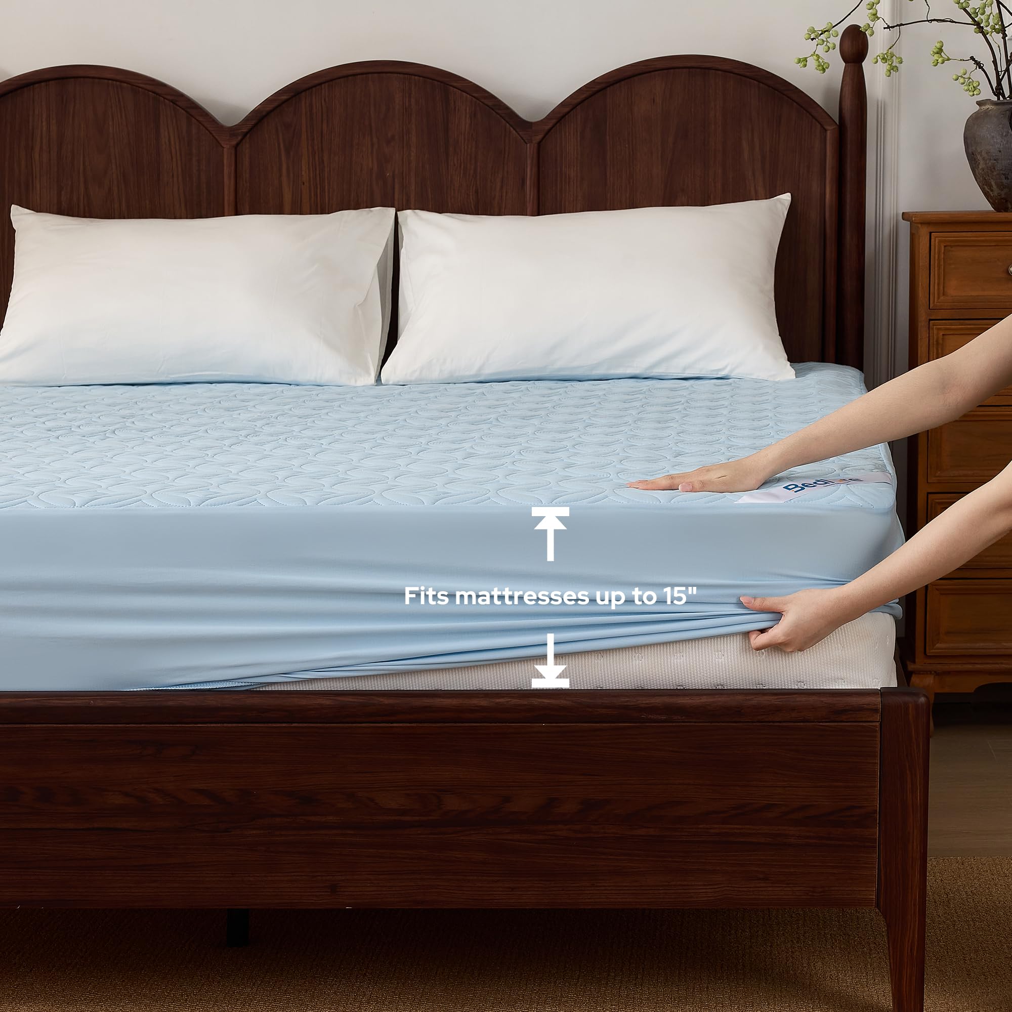 BEDLORE lit stylé montrant housse discrète et finition soignée