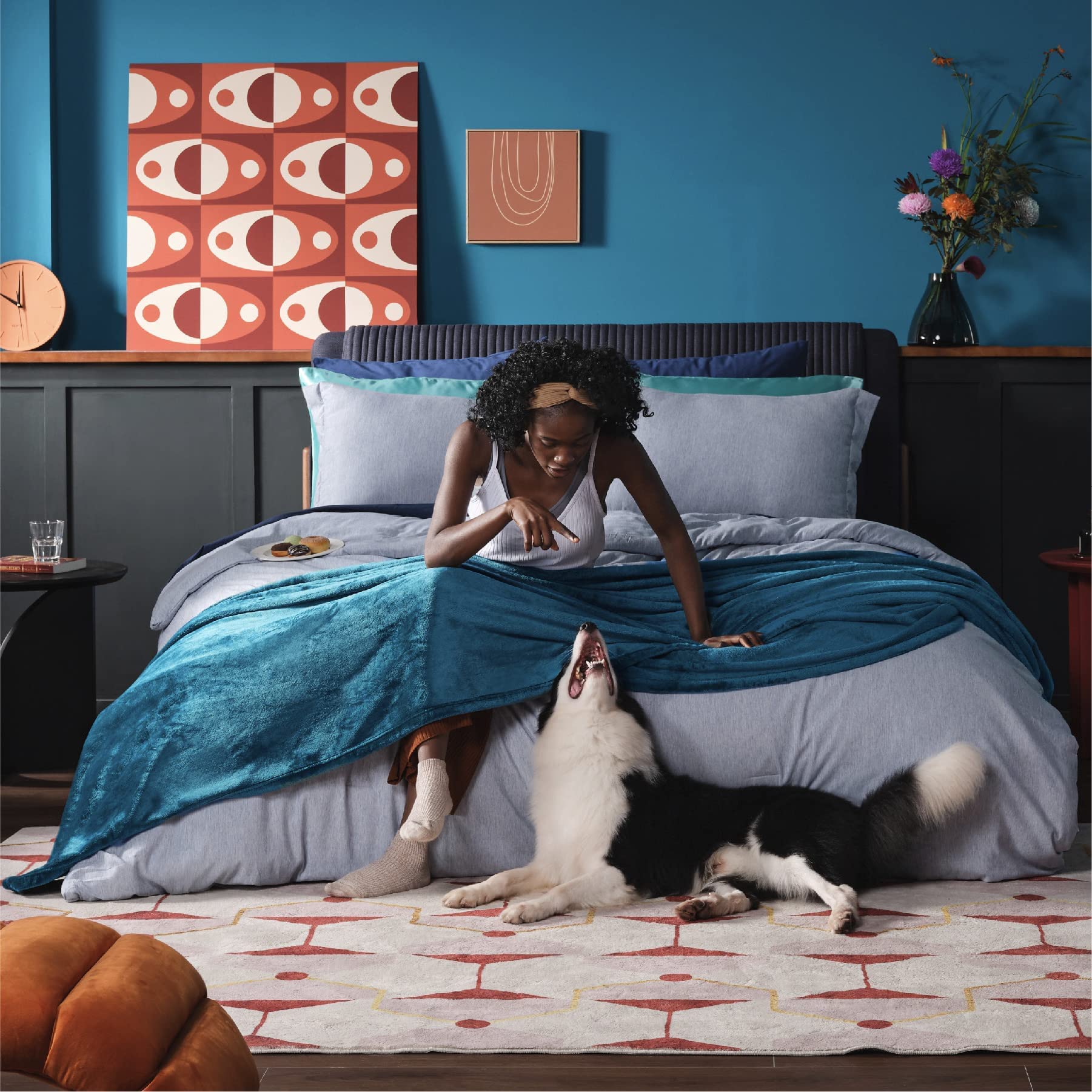Bedsure couverture teal en chambre mettant en valeur style et chaleur