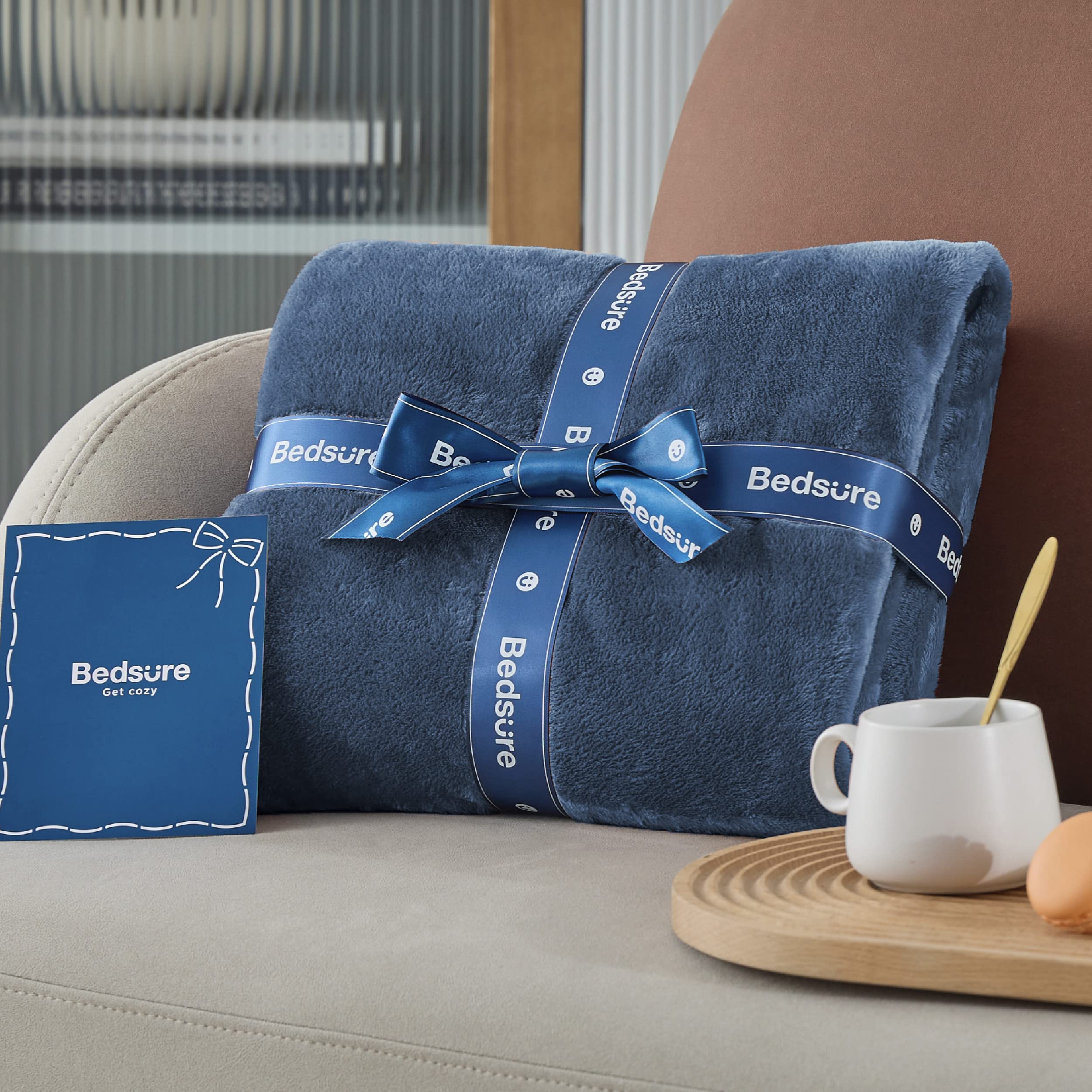 Bedsure chien allongé sur la couverture offrant protection et confort pour animaux