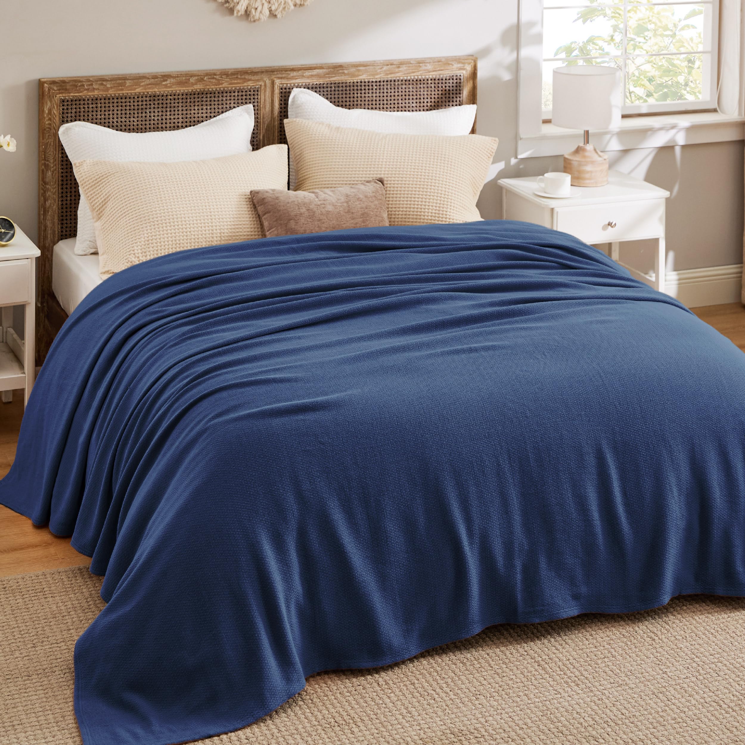 Bedsure comparaison taille queen avec oreillers, couvre largement le lit