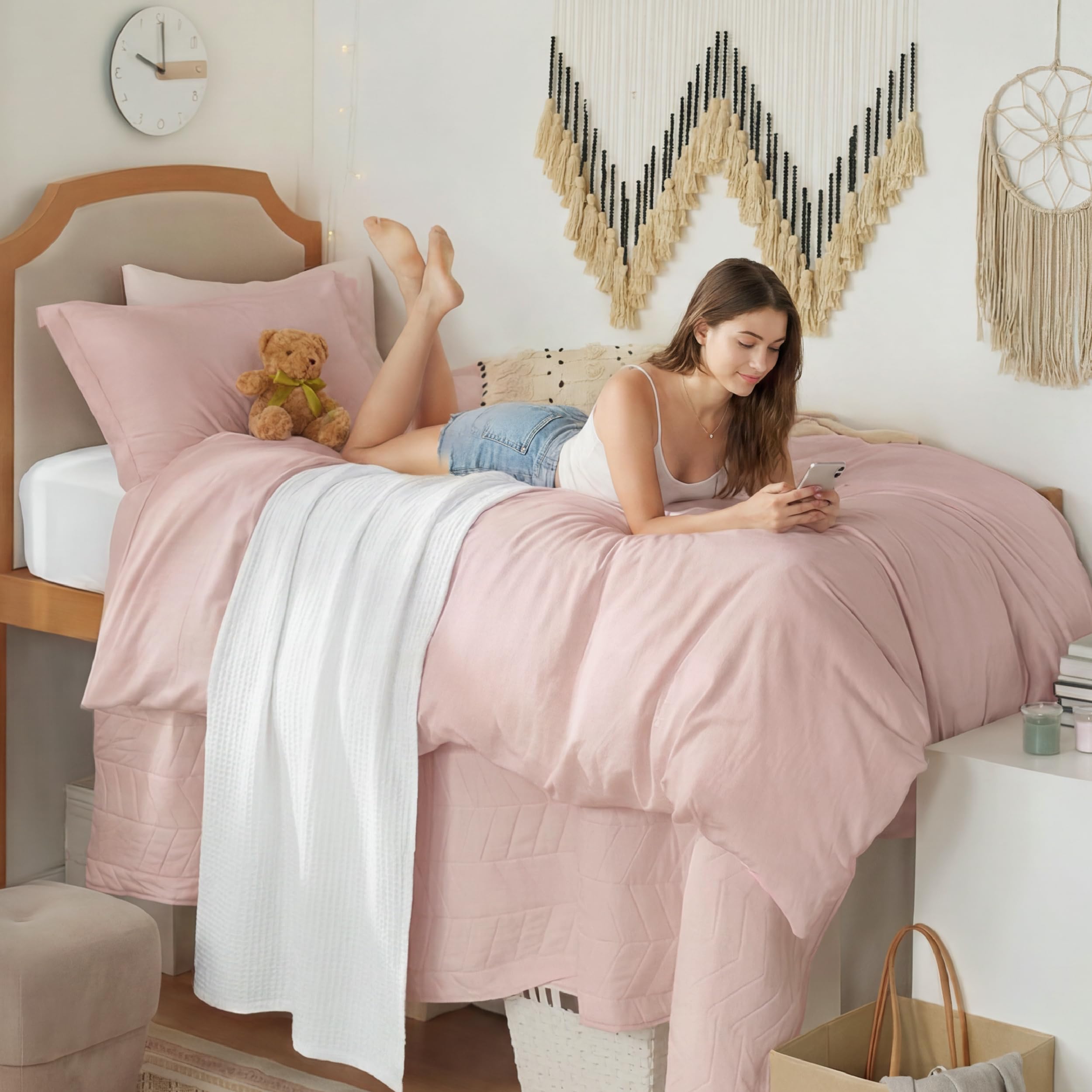 Bedsure housse installée dans une chambre étudiante, style et gain de place