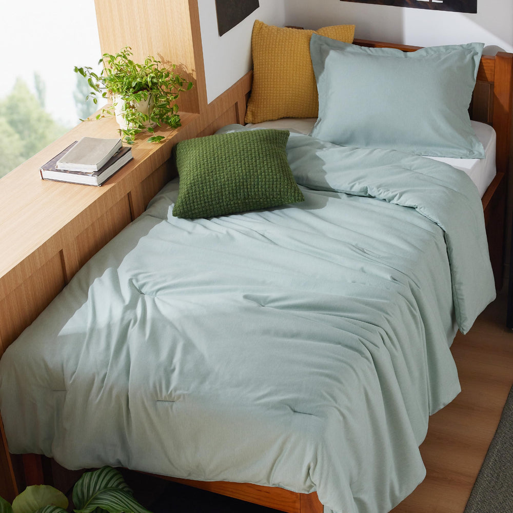 Bedsure couette vert menthe en vue frontale, apporte confort immédiat